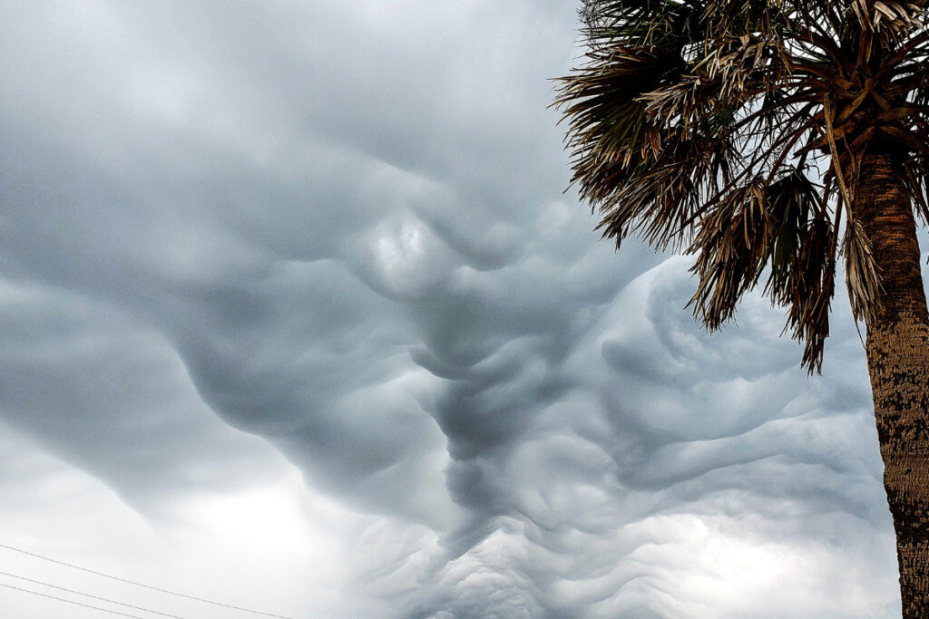 Heat Pumps vs Traditional HVAC Systems: Which One Reigns Supreme In Your Area? | DroneQuote