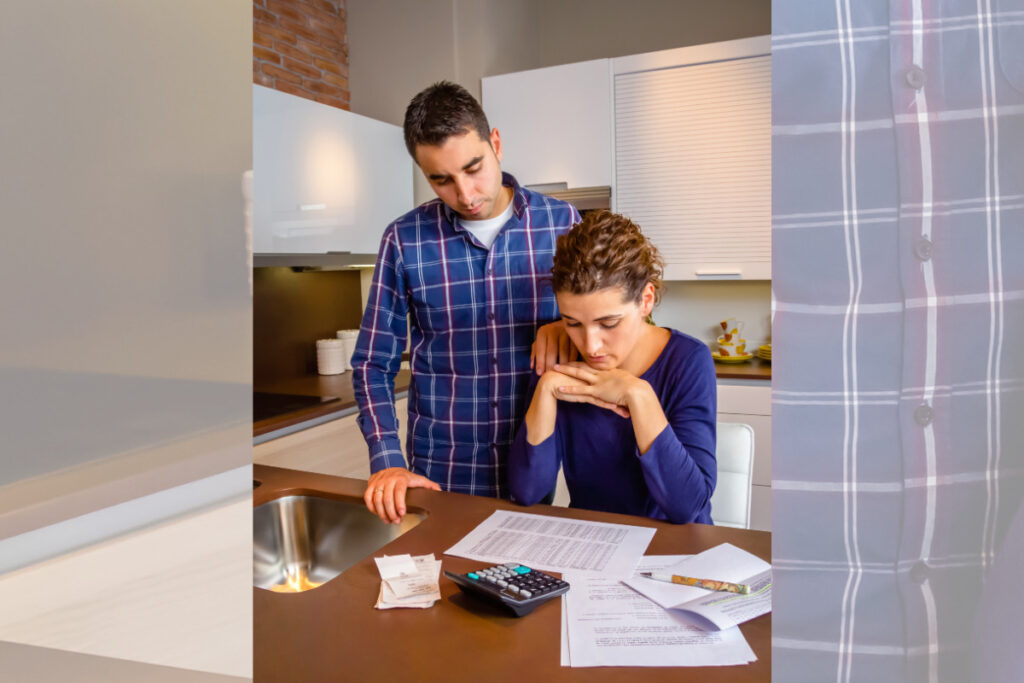 Escape the Grid: The Hidden Costs of Off-Grid Solar Power You Need to Know! 