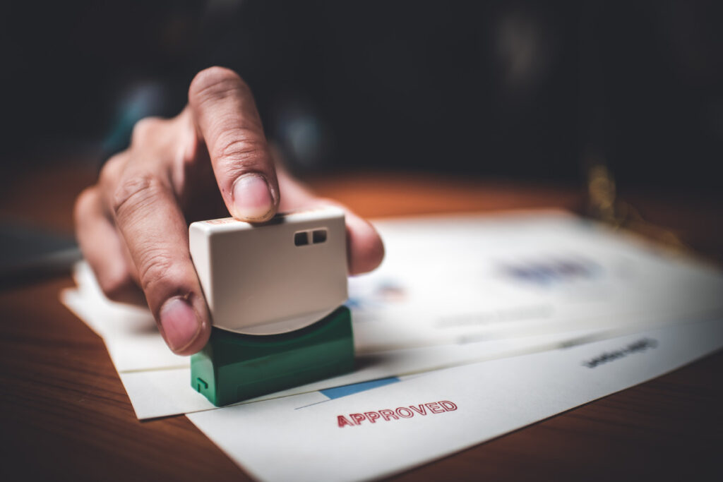 Escape the Grid: The Hidden Costs of Off-Grid Solar Power You Need to Know!