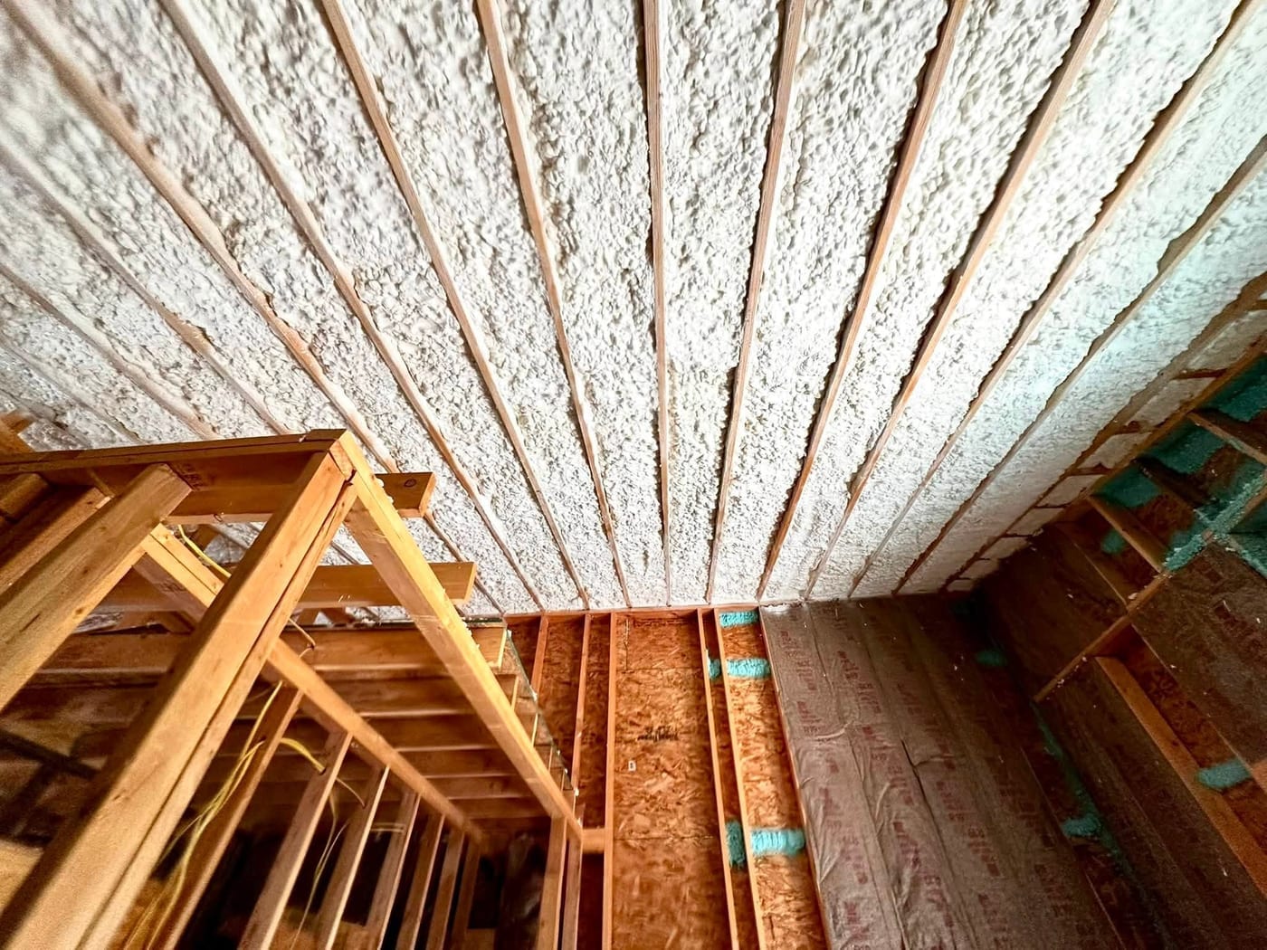 Spray Foam Insulation Pros and Cons for Oklahoma Homes