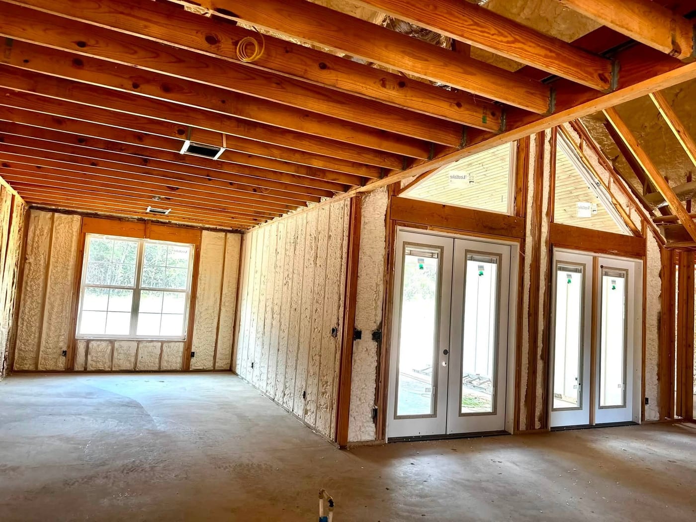 How Long Does Spray Foam Insulation Last? Honest Answer