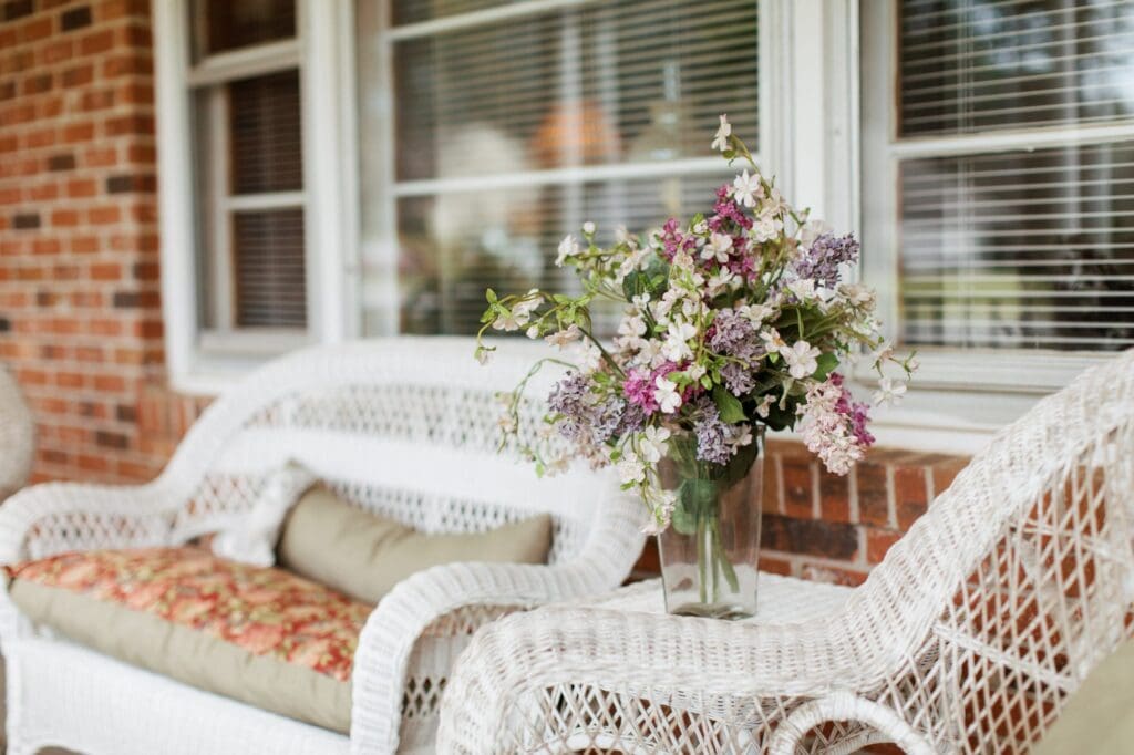 Exterior view of balcony featuring a down Phantom Screen blending with window design.
